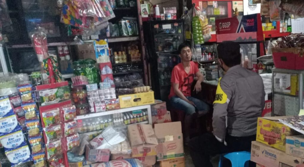 Bhabinkamtibmas Polsek Wonosobo Monitoring Migor di Pasar Setempat 1 IMG 20220329 WA0045