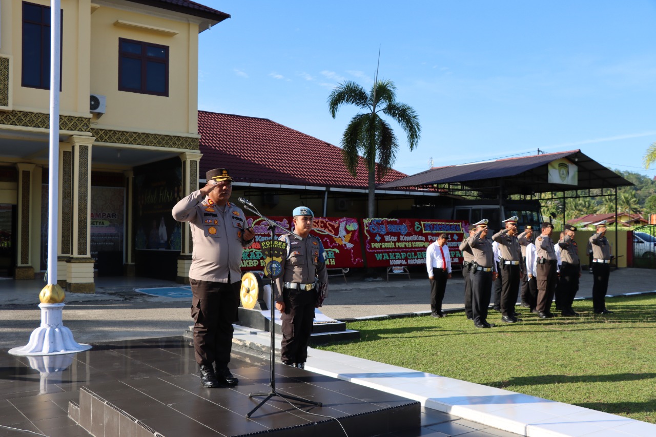 Kapolres Kampar Pimpin Upacara Kenaikan Pangkat Personel Periode 1 Juli 2022