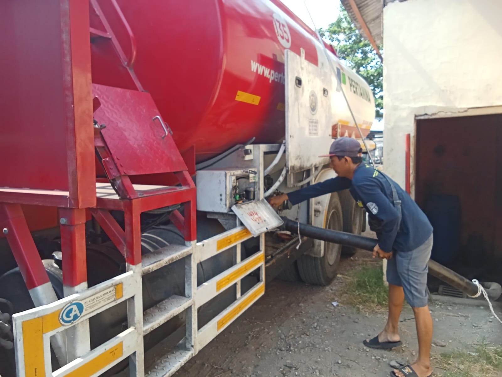 Ratusan Kapal Nelayan Pemalang Menganggur, Pasokan BBM Dikurangi