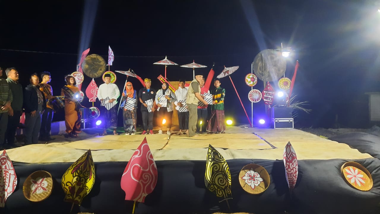 Tera’ Bulen, Merawat Tradisi, Membangun Ekonomi di Pesisir Bangkalan