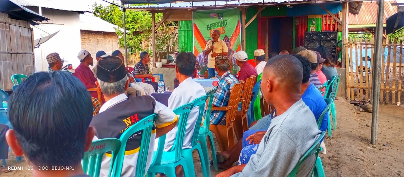 Blusukan ke Marapokot, Elias Djo Jaring Banyak Keluhan Warga hingga Disentil Soal Air Bersih