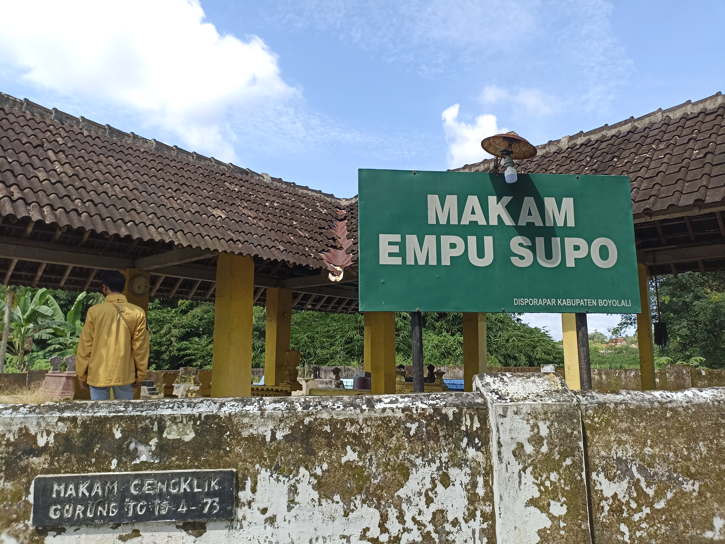 makam empu supo 1